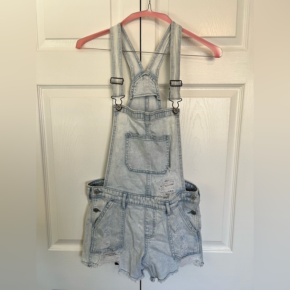 Hollister Distressed Boyfriend Short Vintage Style Overalls Size M